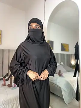 aminaa  online show from 14, 2, 2026