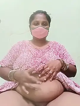Snapshot of tamilkaviya431 chatting on 1, 7, 2026 tamilkaviya431 online show from 1, 7, 2026