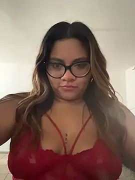 Snapshot of ludmila_x chatting on 7, 6, 2026 ludmila x online show from 7, 6, 2026
