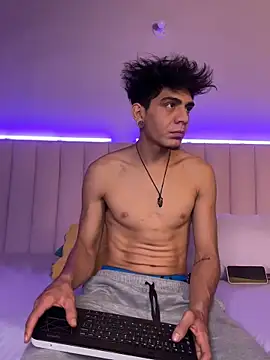 abrilandjulian online show from 8, 4, 2026