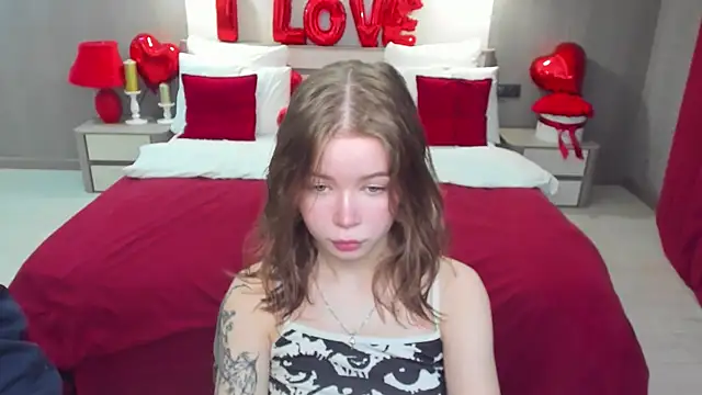 Snapshot of Violetta__Dreams chatting on 17, 2, 2026 Violetta Dreams online show from 17, 2, 2026