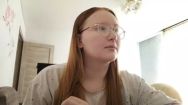 Snapshot of AnikaLipps chatting on 14, 7, 2026 AnikaLipps online show from 14, 7, 2026