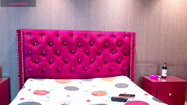 Snapshot of Kinsleybrown chatting on 25, 2, 2026 Kinsleybrown online show from 25, 2, 2026