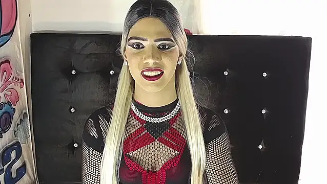 Kristal Queen01 online show from 25, 5, 2026