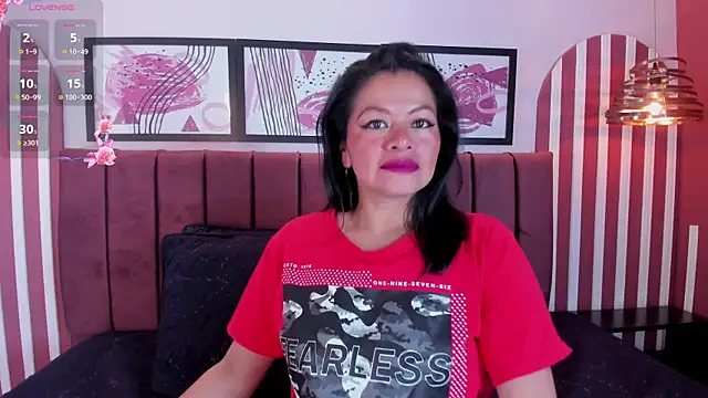 Saray Becker  online show from 28, 2, 2026