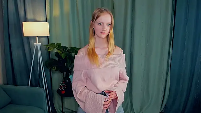 Snapshot of ErinnStandifer chatting on 28, 2, 2026 ErinnStandifer online show from 28, 2, 2026