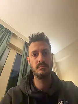 livegreek online show from 4, 4, 2026