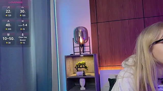 MoliQin online show from 28, 3, 2026