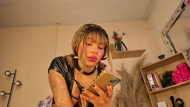 Tylla   online show from 1, 4, 2026