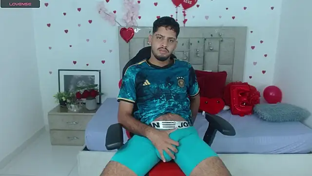 Snapshot of mister_fox723 chatting on 23, 2, 2026 mister fox723 online show from 23, 2, 2026