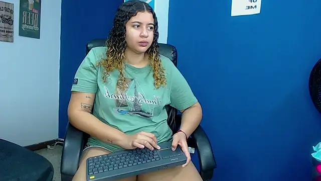 goodgirlxxl online show from 16, 3, 2026