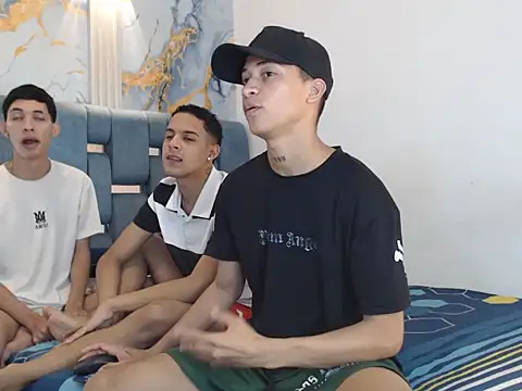 Snapshot of GOLD_BOYS chatting on 26, 2, 2026 GOLD BOYS online show from 26, 2, 2026