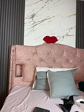 Aylin fire online show from 9, 4, 2026