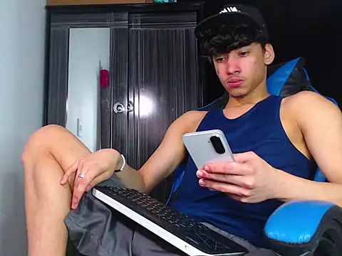 Snapshot of Lyam_Russo chatting on 26, 2, 2026 Lyam Russo online show from 26, 2, 2026