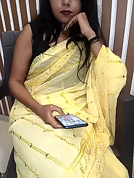 Cutie babes01 online show from 21, 2, 2026