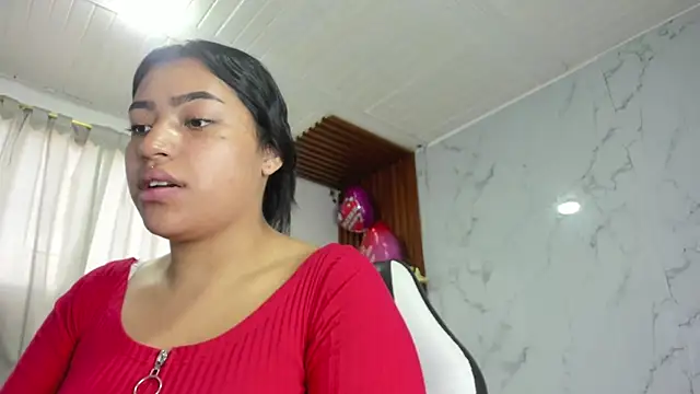 Snapshot of adhara__messY chatting on 20, 4, 2026 adhara messY online show from 20, 4, 2026