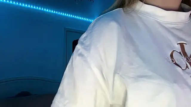 Stefifany online show from 13, 3, 2026