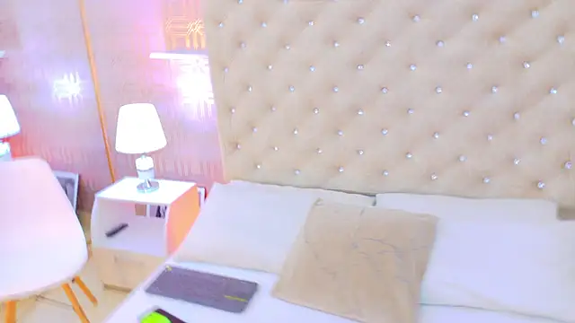 Khloe Moon online show from 22, 3, 2026