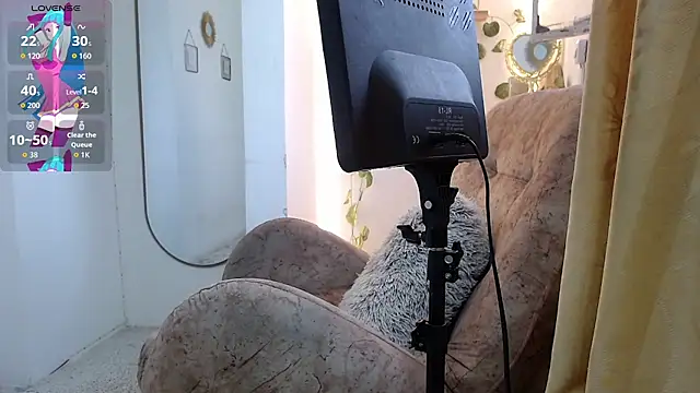 Snapshot of dark_dreams_ chatting on 4, 7, 2026 dark dreams online show from 4, 7, 2026
