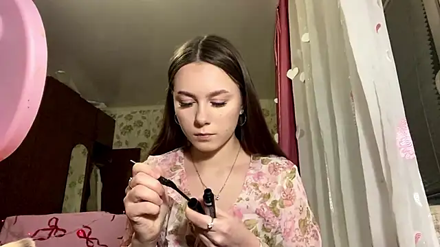 StephaniCute online show from 5, 3, 2026