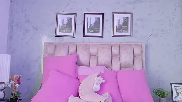 Snapshot of IsabellaRossi chatting on 12, 5, 2026 IsabellaRossi online show from 12, 5, 2026