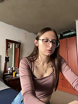 Snapshot of Aria__Rousse03 chatting on 3, 3, 2026 Aria Rousse03 online show from 3, 3, 2026