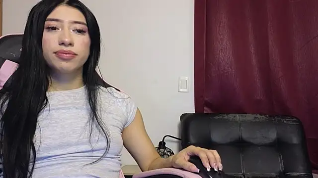 Snapshot of nath1_ chatting on 3, 5, 2026 nath1 online show from 3, 5, 2026