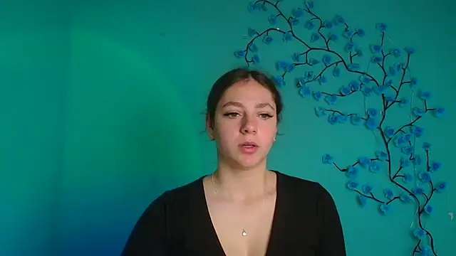 KissMeJulia online show from 9, 4, 2026