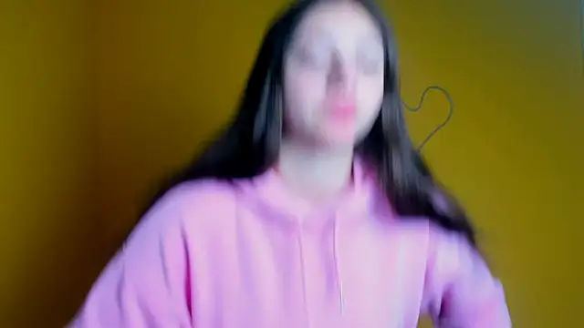 KissMeJulia online show from 20, 4, 2026