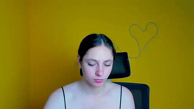 Snapshot of KissMeJulia chatting on 19, 5, 2026 KissMeJulia online show from 19, 5, 2026