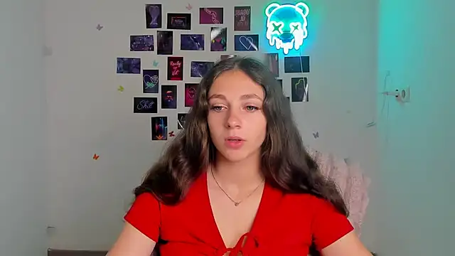 KissMeJulia online show from 21, 7, 2026