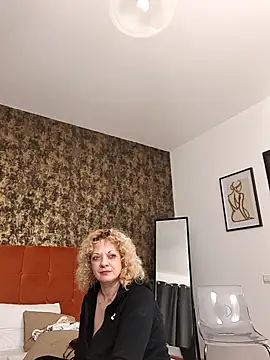 Snapshot of LaireeFelini chatting on 24, 2, 2026 LaireeFelini online show from 24, 2, 2026