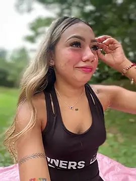 Snapshot of Dulce_Sofi_ chatting on 24, 2, 2026 Dulce Sofi online show from 24, 2, 2026