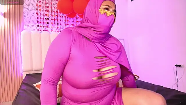 Snapshot of Nadia_Privee chatting on 19, 2, 2026 Nadia Privee online show from 19, 2, 2026