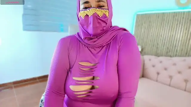 Snapshot of Nadia_Privee chatting on 20, 2, 2026 Nadia Privee online show from 20, 2, 2026