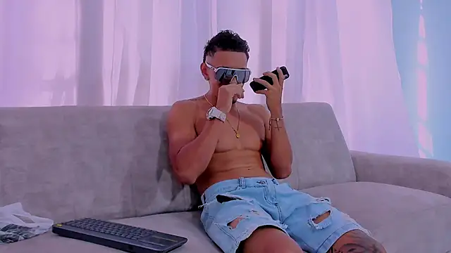 privacy friends online show from 9, 3, 2026