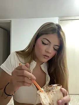 Snapshot of meggan___ chatting on 26, 2, 2026 meggan online show from 26, 2, 2026