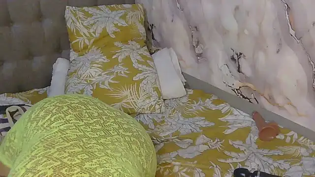 CaramelHotGirl online show from 13, 4, 2026