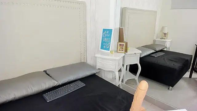 FernandaAvilax online show from 27, 5, 2026