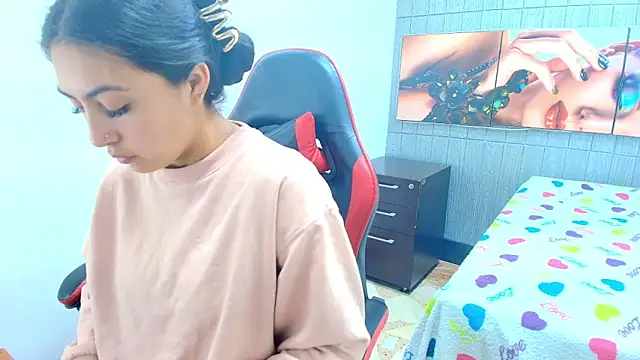 angell cooper8 online show from 25, 3, 2026