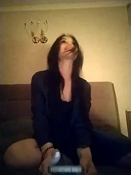 evavibe  online show from 8, 4, 2026