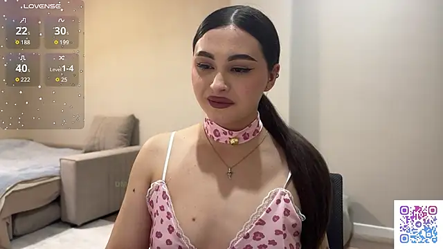 Snapshot of Sweet_BerryBabe chatting on 7, 5, 2026 Sweet BerryBabe online show from 7, 5, 2026
