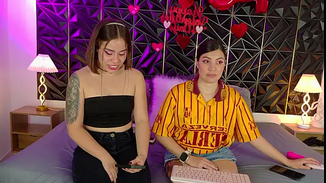 TaylorMilly online show from 26, 2, 2026