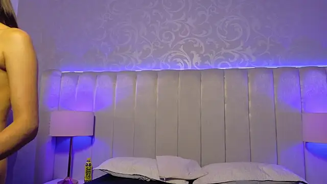 Emily  Stef online show from 3, 7, 2026