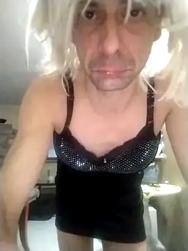 Snapshot of marti_8 chatting on 14, 3, 2026 marti 8 online show from 14, 3, 2026