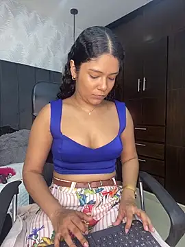 Miaafoxx   online show from 12, 3, 2026