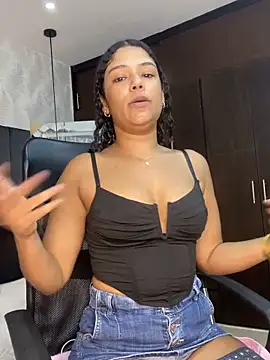 Miaafoxx   online show from 28, 3, 2026