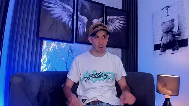 Milanwhite  online show from 23, 2, 2026