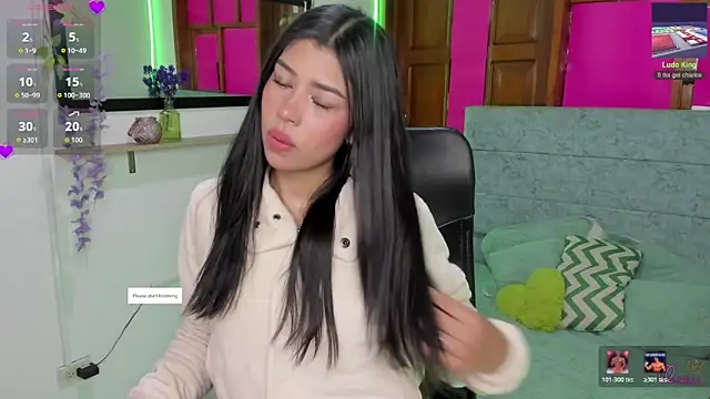 Snapshot of Aysha_winxs chatting on 4, 4, 2026 Aysha winxs online show from 4, 4, 2026