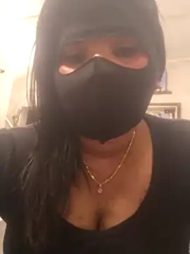 Snapshot of Tamil_Romantic_queen chatting on 6, 6, 2026 Tamil Romantic queen online show from 6, 6, 2026